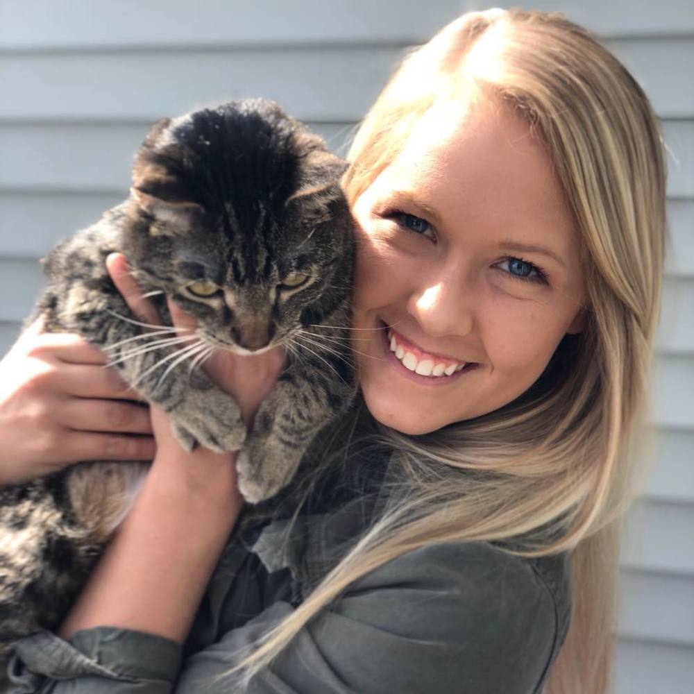 Meet your Posher, Sabrina